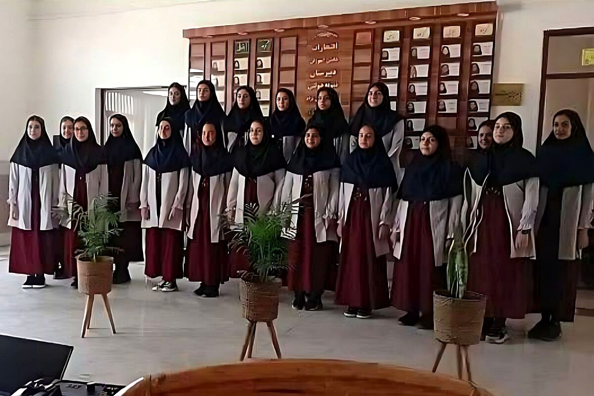 همدلی رمز موفقیت گروه سرود «آوای مهر» در کسب مقام نخست کشوری است