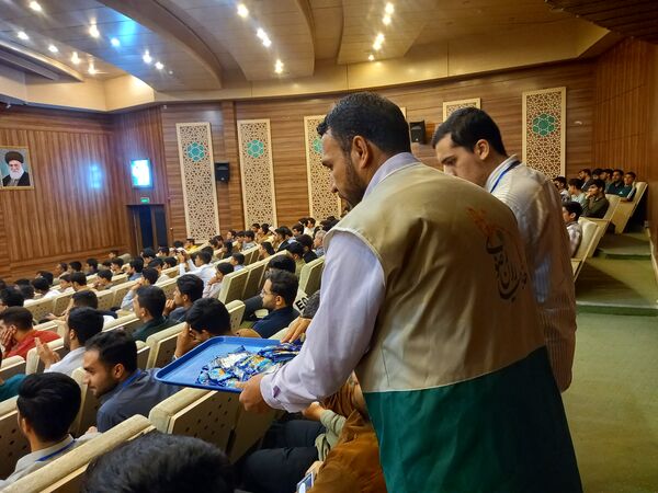 جشن میلاد حضرت رضا (ع) با حضور دانش آموزان قرآنی در سبزوار