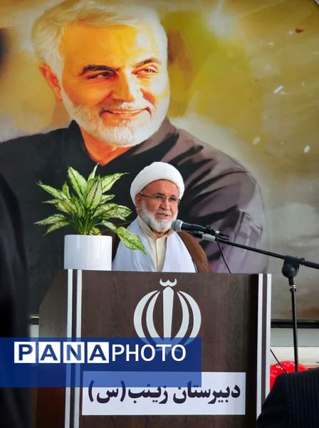 جشن مهر و مقاومت در دبیرستان حضرت زینب(س) ابرکوه برگزار شد