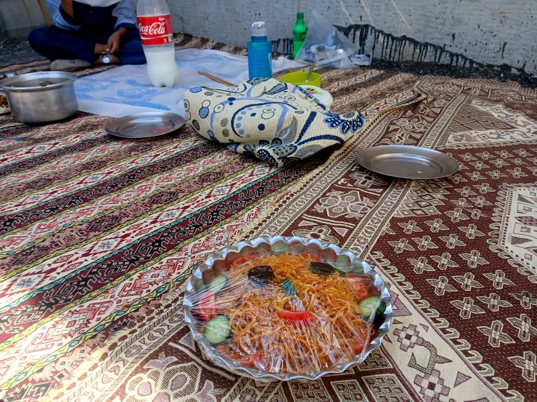 بازارچه درون مدرسه در دبستان دخترانه شهید احمد خاقانی شیروان