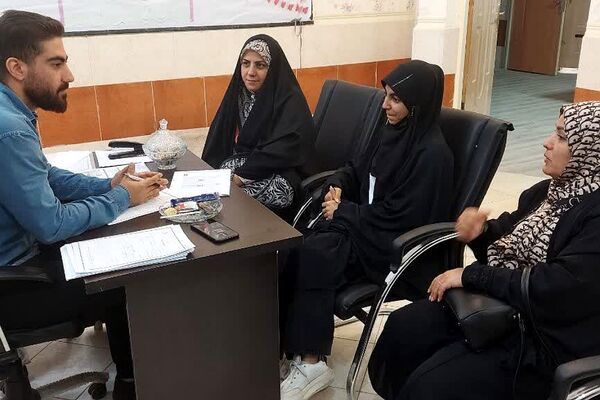 فعالیت مرکز انتخاب رشته کنکور رهمنون اداره آموزش و پرورش کهریزک