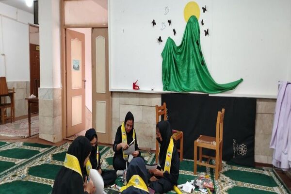 فضا سازی مدرسه شهید مجید دهنوی نیشابور به مناسبت ایام فاطمیه 