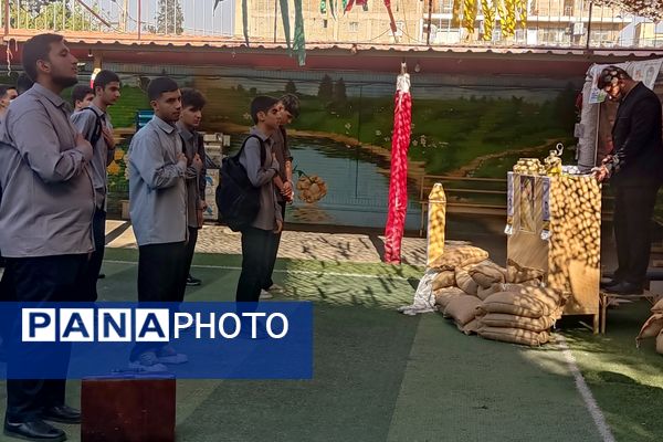 آغاز سال تحصیلی در دبیرستان علوم و معارف اسلامی شهید مطهری؛ شور و شوق مهر در مدارس