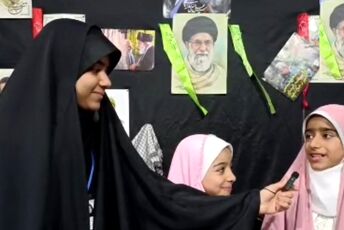 اجرای نمایش دانش‌آموزی «وقت بیداری» در قم