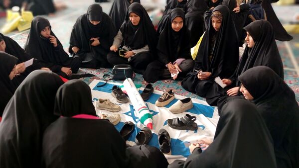 برگزاری اجتماع بزرگ حلقه صالحین در مصلی کرج 