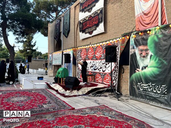 مراسم شیرخوارگان در امامزاده شهرک ینگی امام 
