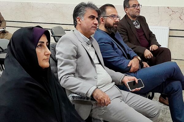 همایش فصلی مدیران مدارس فشافویه با تأکید بر قانون مداری، ارتقای کیفیت آموزشی و سلامت دانش آموزان 