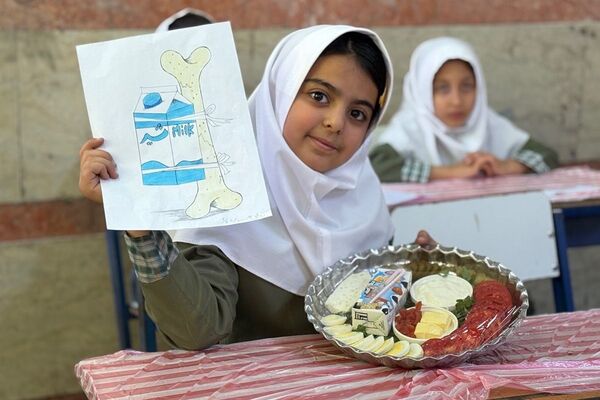 روز جهانی پوکی استخوان در مدارس شهرستان ملارد