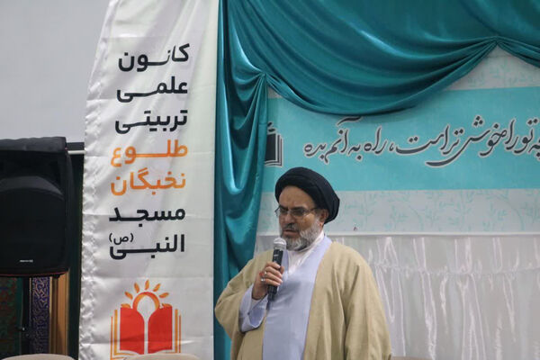 اعتکاف دانش‌آموزی پسران در مسجد النبی (ص) شهرستان جم