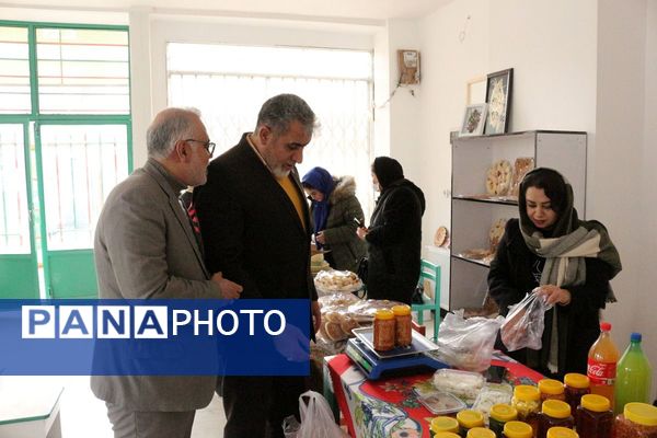 افتتاح نمایشگاه ویژه شب یلدا در فیروزکوه