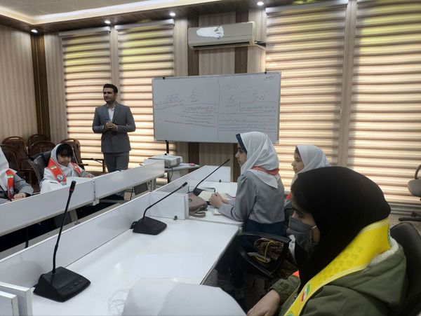 توانمندسازی خبرنگاران نوجوان پانا در پلدختر