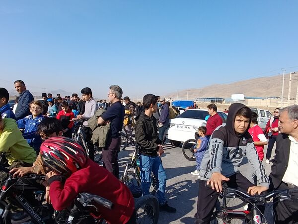 برگزاری همایش دوچرخه‌سواری در آشخانه به‌مناسبت روز دانش‌آموز 