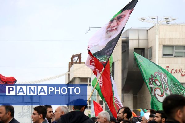 اجتماع عظیم منتظران ظهور در میدان شهدا مشهد