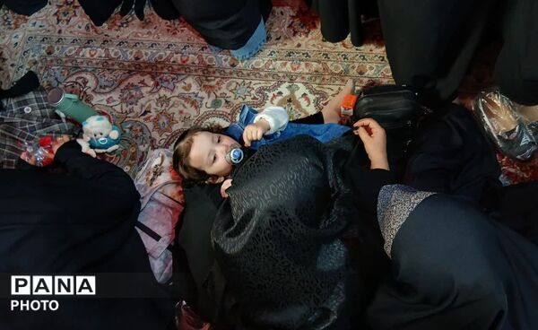وداع با پیکر شهید امیر سرلشکر سید عبدالرحیم موسوی در حرم بانوی کرامت