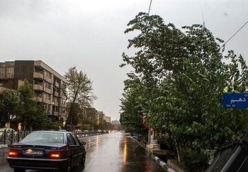 باد شدید و باران‌های پراکنده در راه تهران