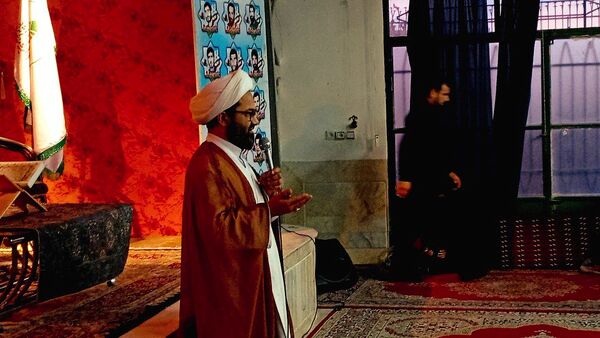 مراسم افطاری ویژه بسیجیان و خانواده بسیجیان گردان امام حسین(ع) کاشمر