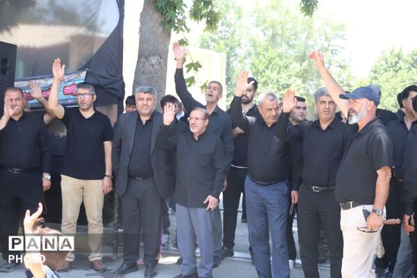 طنین نماز ظهر عاشورا در ساوجبلاغ