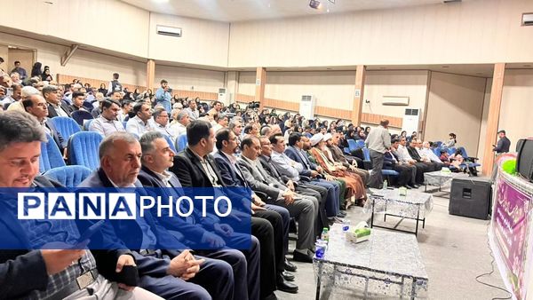 مراسم تجلیل از فرهنگیان‌‌برتر و بازنشستگان بستک