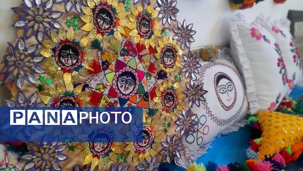 نمایشگاه صنایع دستی مرتبط با کسب و کار