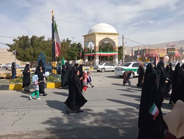 راهپیمایی 22 بهمن در لارستان 