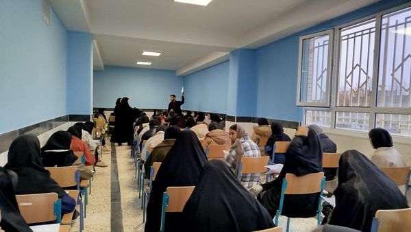 آزمون کتبی مسابقات قرآن و عترت دانش آموزان دخترانه  متوسطه 