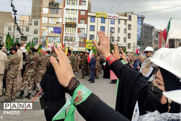 طنین لبیک به ایران امام‌رضایی؛ تجلی وحدت مدیران و بسیجیان در رزمایش بزرگ اقتدار