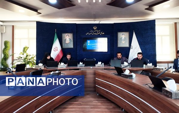 نشست هم‌اندیشی کارشناسان روابط عمومی با مدیر کل آموزش و پرورش خراسان رضوی