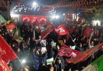 حضور پرشور مردم نظرآد در اجتماع بزرگداشت رهبر شهید 