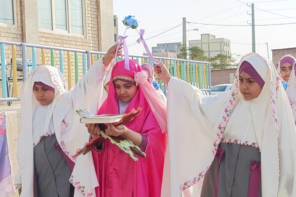 همایش «وطن یار» سازمان دانش آموزی؛ ترویج فرهنگ ایثار و وطن دوستی