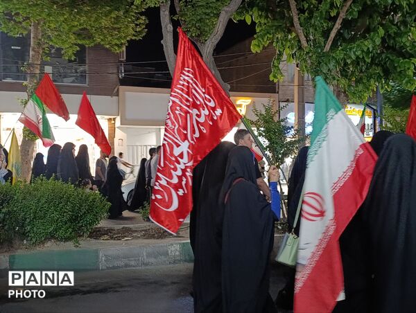 صد شب ایستادگی در راه ولایت 