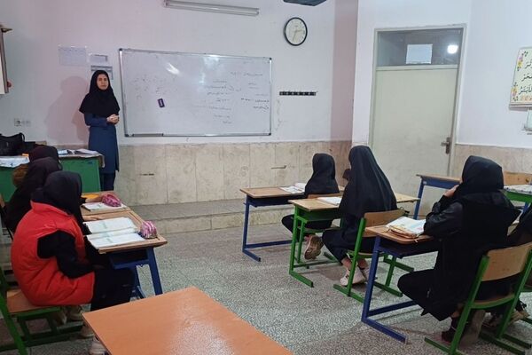 کلاس‌هایی که زیر صدای آژیر تعطیل نشد