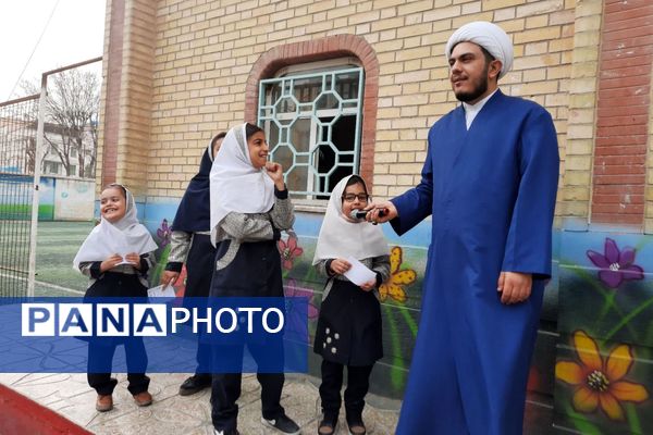 جشن ولادت حضرت قائم(عج) در مدرسه17 شهریور 