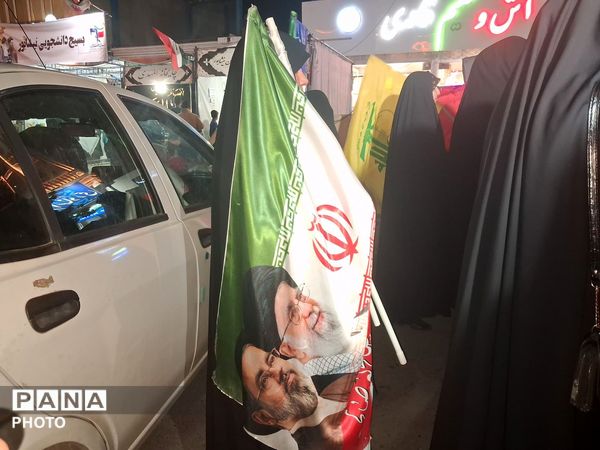  شبی آکنده از عطر رضوی در حسینیه فضل نیشابور