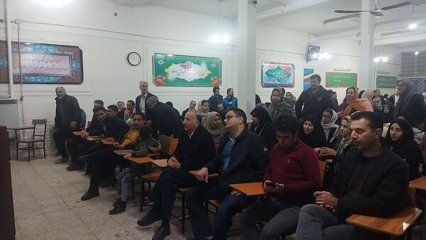 جلسه  اولیای دبیرستان شاهد ابوذر غفاری نیشابور 