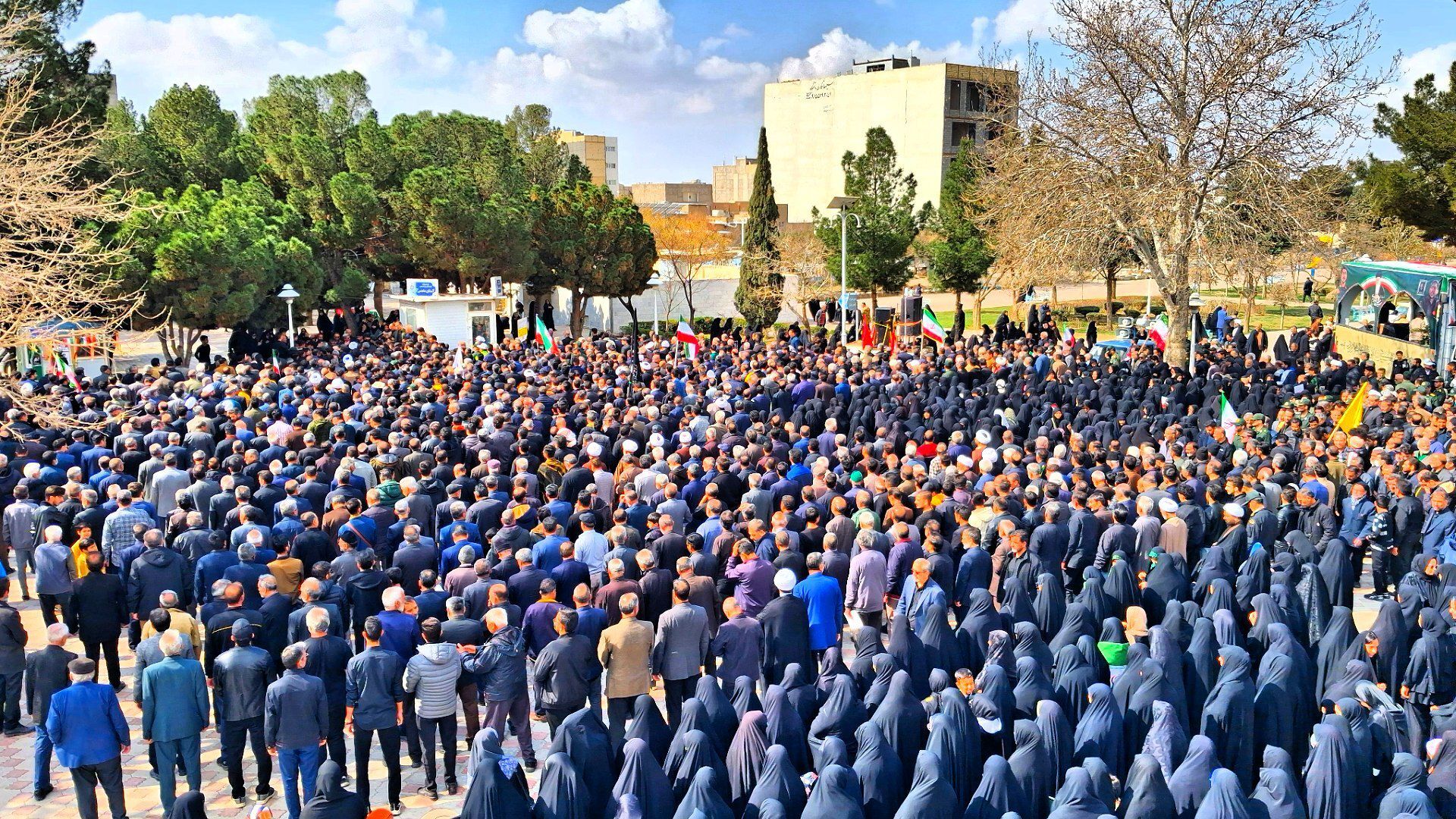 تشیع پیکر مطهر شهید پاسدار محمد صادق نظافتی در کاشمر 