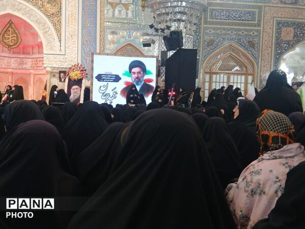 اجتماع بیعت بانوان با رهبر انقلاب اسلامی  در حرم مطهر رضوی