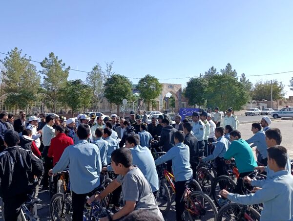 همایش دوچرخه سواری در شهرستان خلیل آباد 