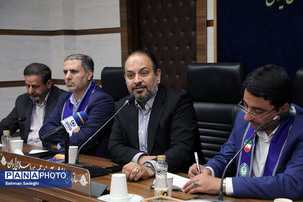 نشست معاون پرورشی و فرهنگی وزارت آموزش و پرورش با معاونان پرورشی، تربیت‌بدنی و مسئولان سازمان دانش‌آموزی آذربایجان شرقی