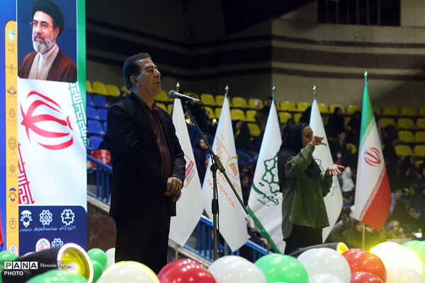جشن «از خواستن تا توانستن»