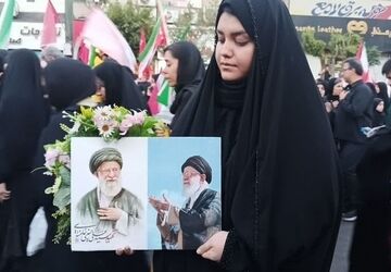 معراجِ نور؛ بدرقه میلیونیِ رهبرِ شهید