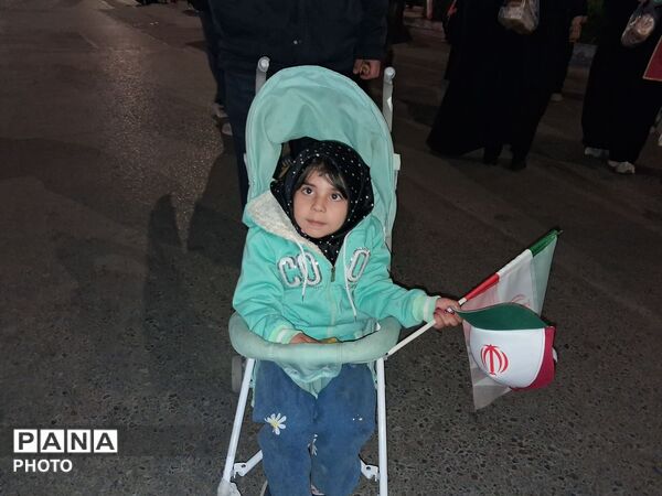 سربازان دهه نودی در قلب میدان 