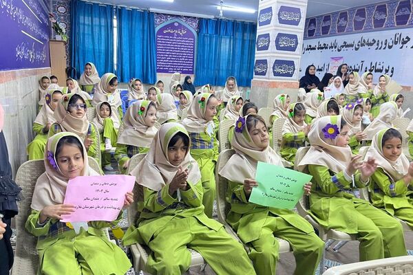 حمایت از سلامت دندان دانش‌آموزان ملاردی با اجرای طرح وارنیش فلوراید تراپی