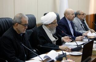 موافقت مجمع تشخیص با پرداخت متناسب‌سازی حقوق بازنشستگان دولتی و مطالبات فرهنگیان 