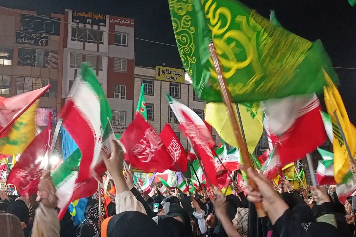 شور غدیر در میدان امام خامنه‌ای؛ اجتماع شبانه مردم شهرستان قدس جلوه‌ای از عشق به ولایت