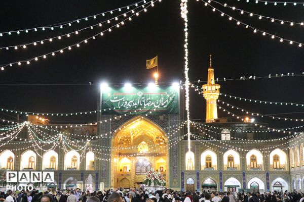 حال و هوای آستان مقدس رضوی در شب ولادت هشتمین اختر تابناک آسمان ولایت