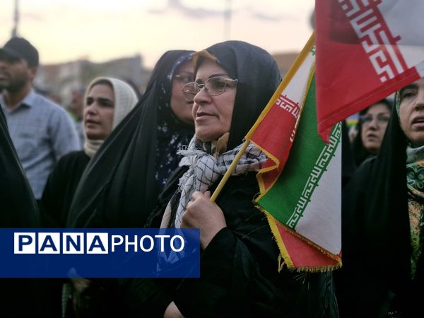 اجتماع مردمی حمایت از سربازان وطن در گلوگاه 