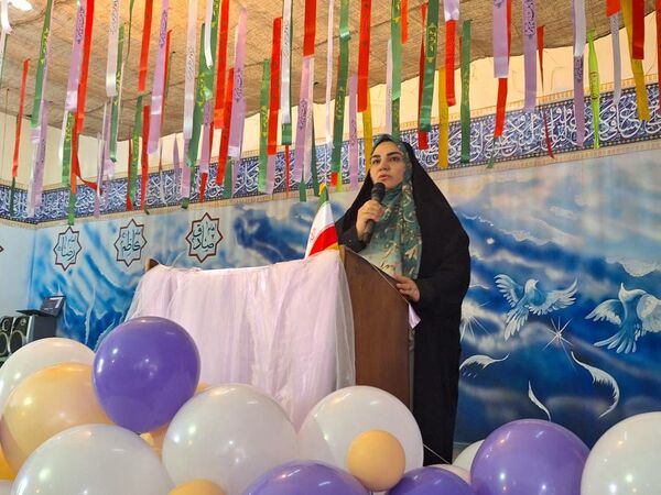 جشن آغاز سال تحصیلی مصادف با میلاد پیامبر(ص) در آموزش و پرورش منطقه ۱۴ تهران