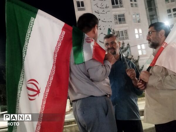 موکب شهدای بسیج فلکه آزادی؛ کانون اجتماعات شبانه و همدلی مردم نیشابور در شب صد و هشتاد و یکم