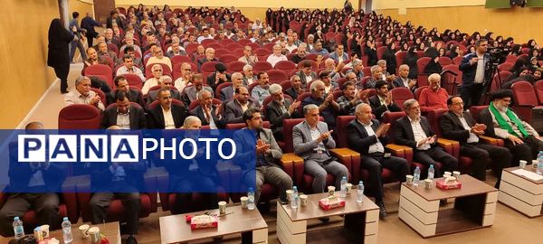 تجلیل از معلمان و معلمان پیشکسوت در بافق