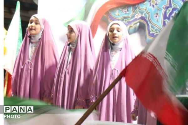  تقدیر از نخبگان آینده‌ساز اسلامشهر، در حاشیه تجمعات شبانه